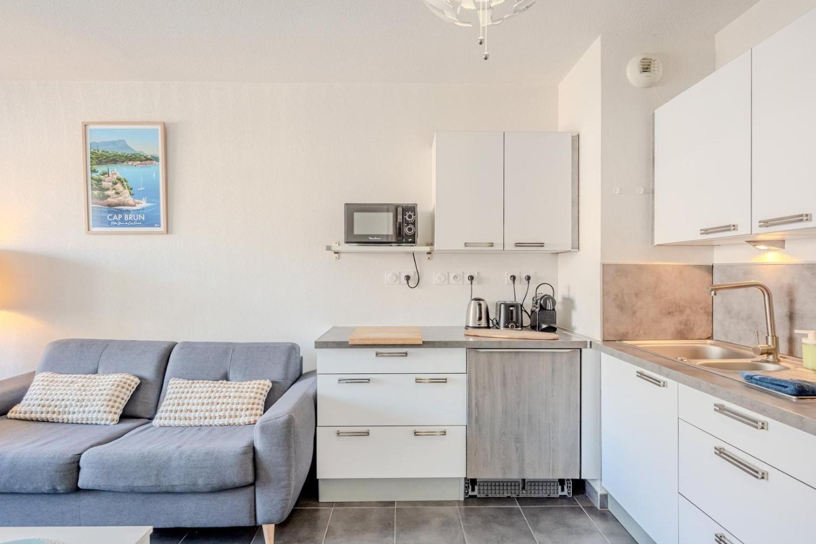 Ferienwohnung Le Neroli T2 Dernier Etage Avec Terrasse Et Garage Toulon Exterior foto