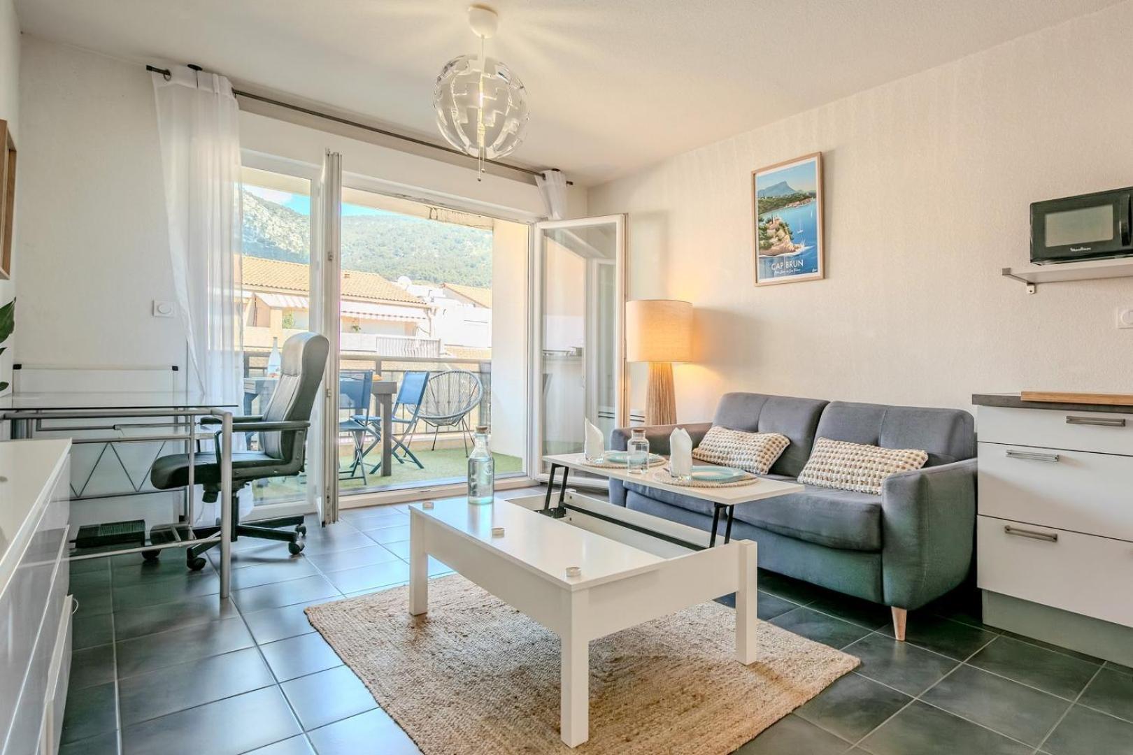 Ferienwohnung Le Neroli T2 Dernier Etage Avec Terrasse Et Garage Toulon Exterior foto
