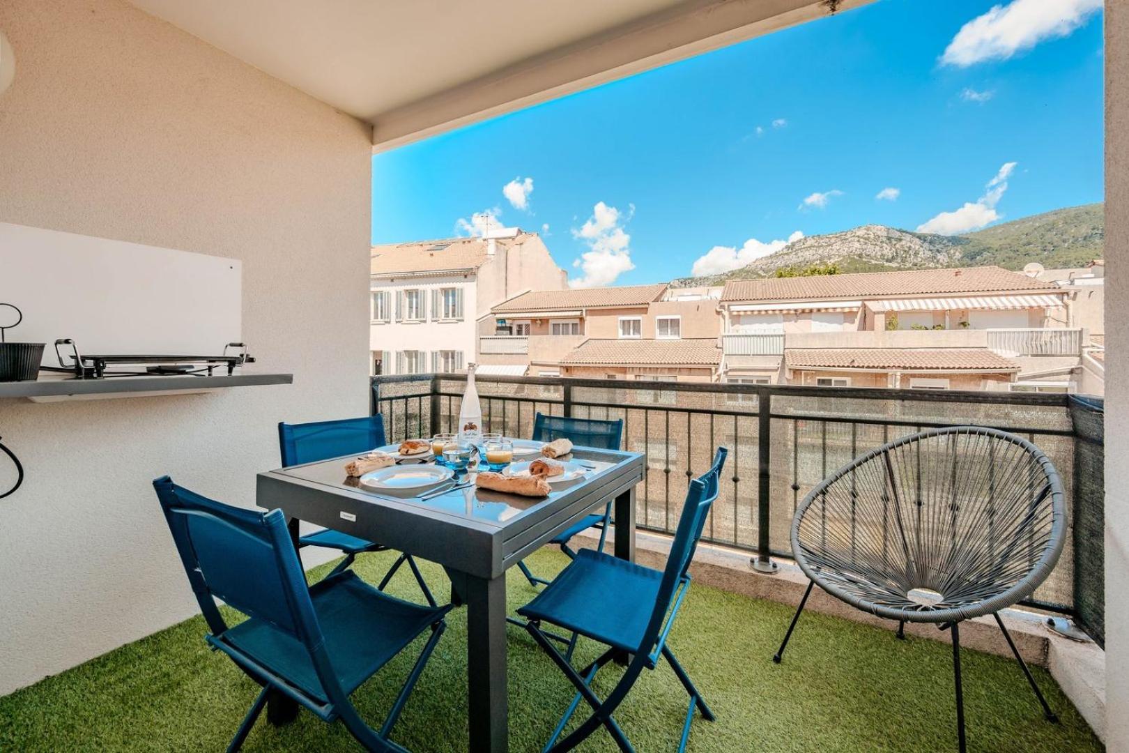 Ferienwohnung Le Neroli T2 Dernier Etage Avec Terrasse Et Garage Toulon Exterior foto